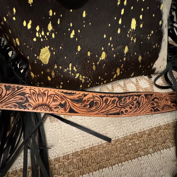 Beautiful Handcrafted Leather and Cowhide Fringe Bag! New! - Picture 3 of 16